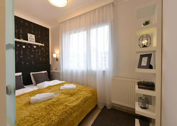 Apartament Kiralykut 2 - Ingyen Parkolas, Bicajok, Ac *